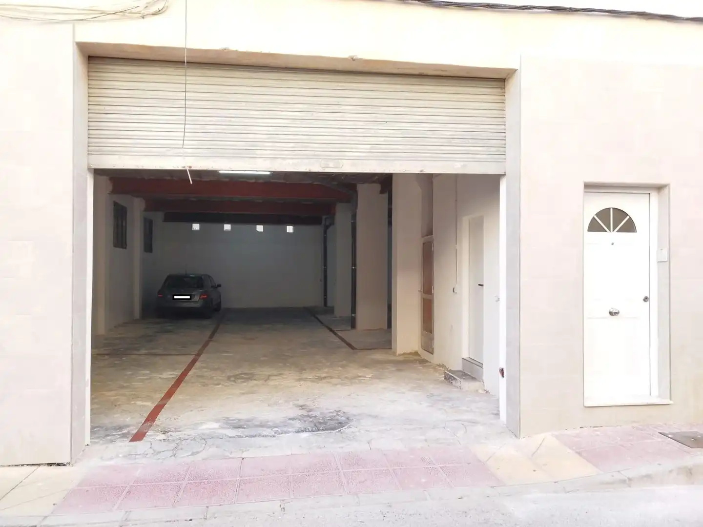 Garage for rent in Juan de Borbón