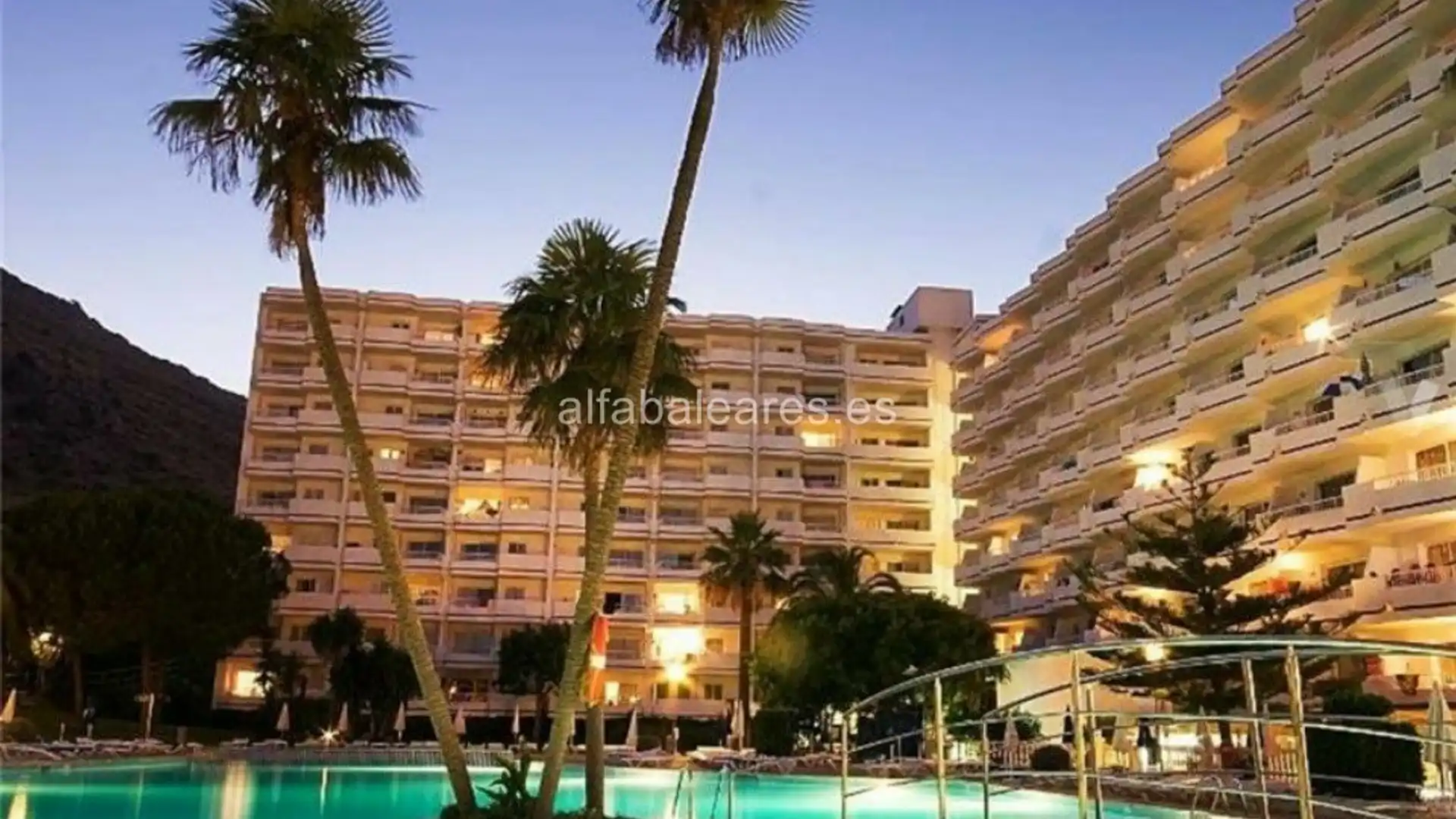 Vista exterior de Apartamento en venta en Alcúdia con Aire acondicionado, Jardín privado y Terraza
