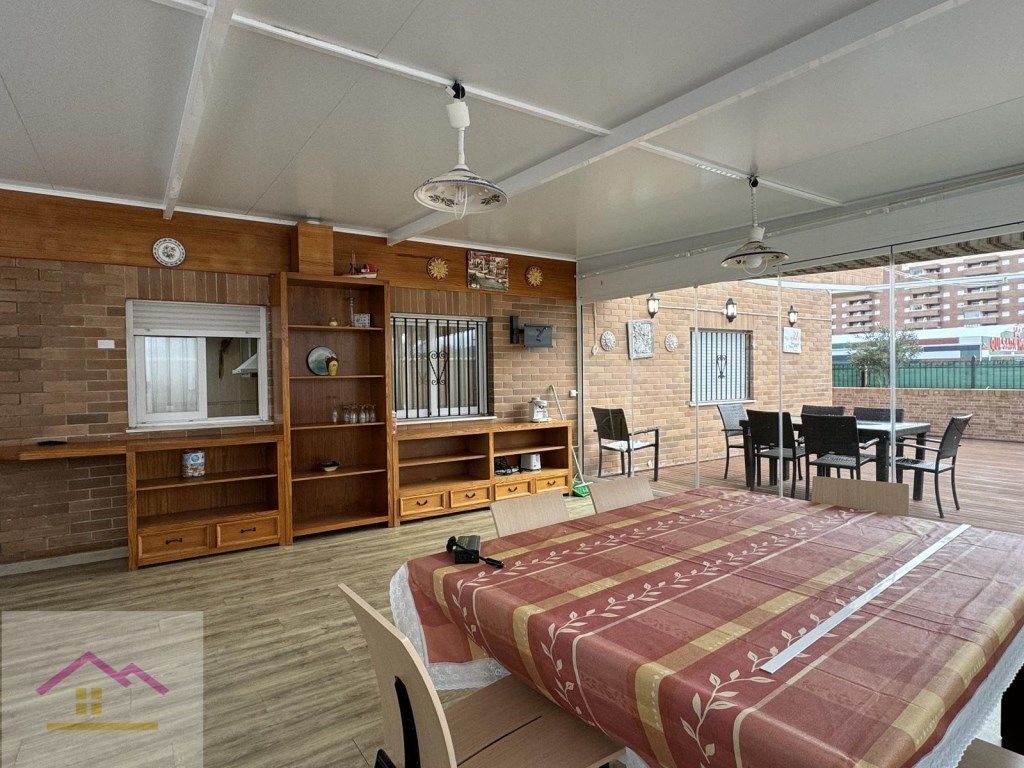 Planta baixa en venda a Avenida Central, 34, Playa Coral -Torremar