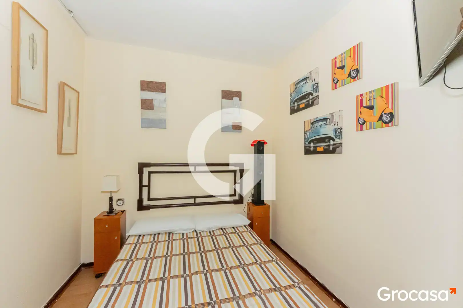 Bedroom of Flat for sale in Cornellà de Llobregat  with Air Conditioner, Storage room and Oven