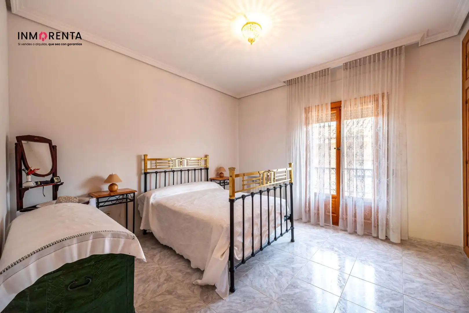Habitación de Casa adosada en venta en La Mata con Calefacción, Terraza y Amueblado