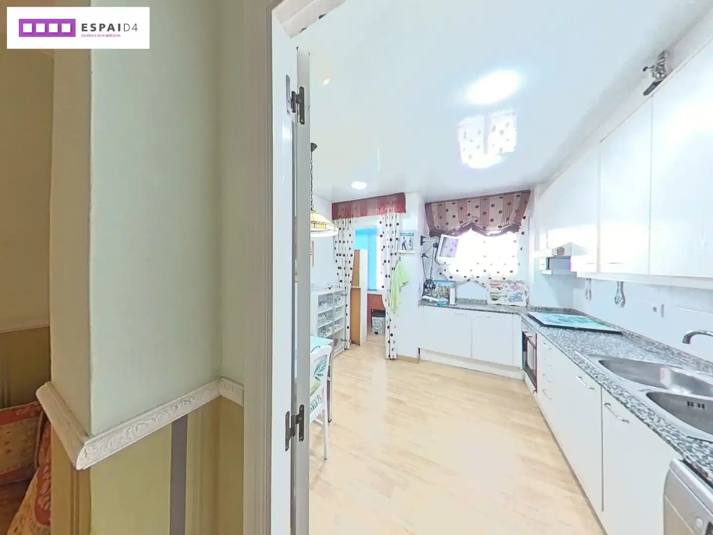 Cocina de Dúplex en venta en Ripollet con Aire acondicionado, Calefacción y Parquet