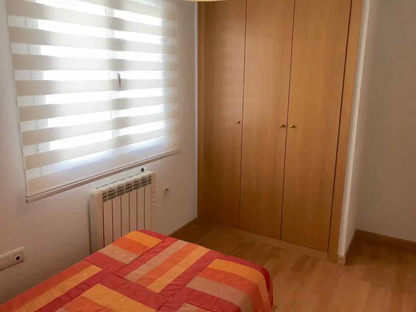 Dormitori de Pis en venda en El Tiemblo  amb Aire condicionat, Parquet i Moblat