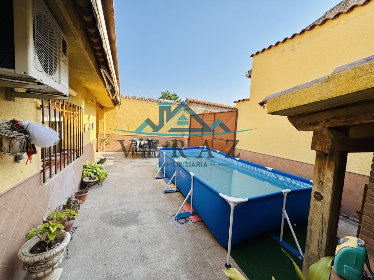 Vista exterior de Casa o xalet en venda en Quismondo amb Aire condicionat