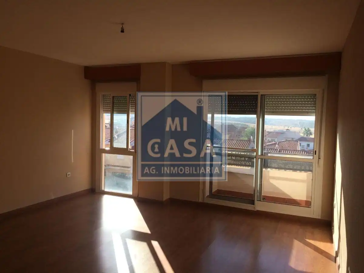 Schlafzimmer von Wohnung zur Miete in Mérida mit Heizung, Terrasse und Abstellraum