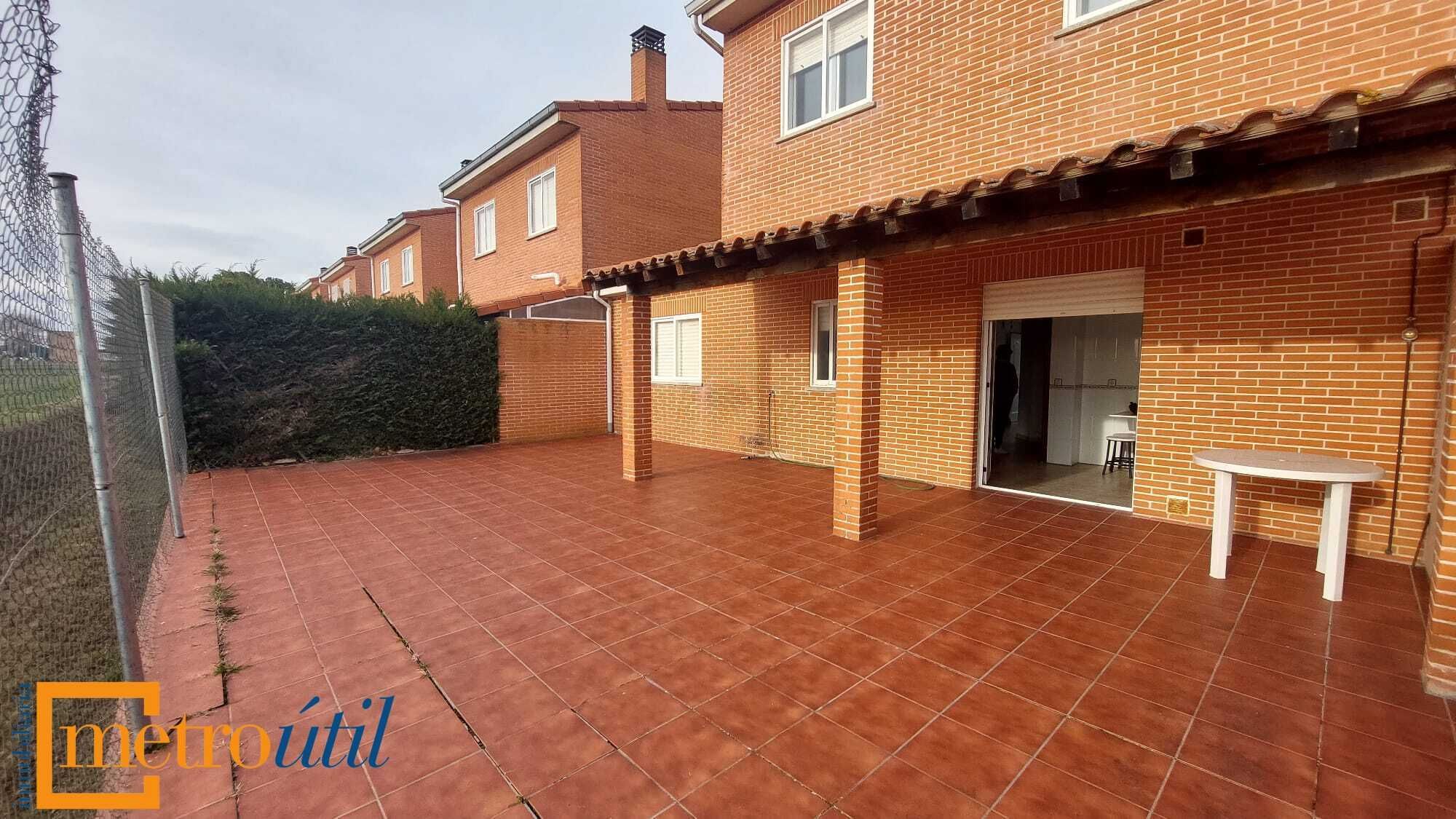 Garden of Single-family semi-detached for sale in La Vellés   with Heating, Private garden and Terrace