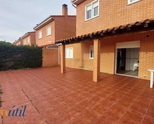 Garden of Single-family semi-detached for sale in La Vellés   with Heating, Private garden and Terrace