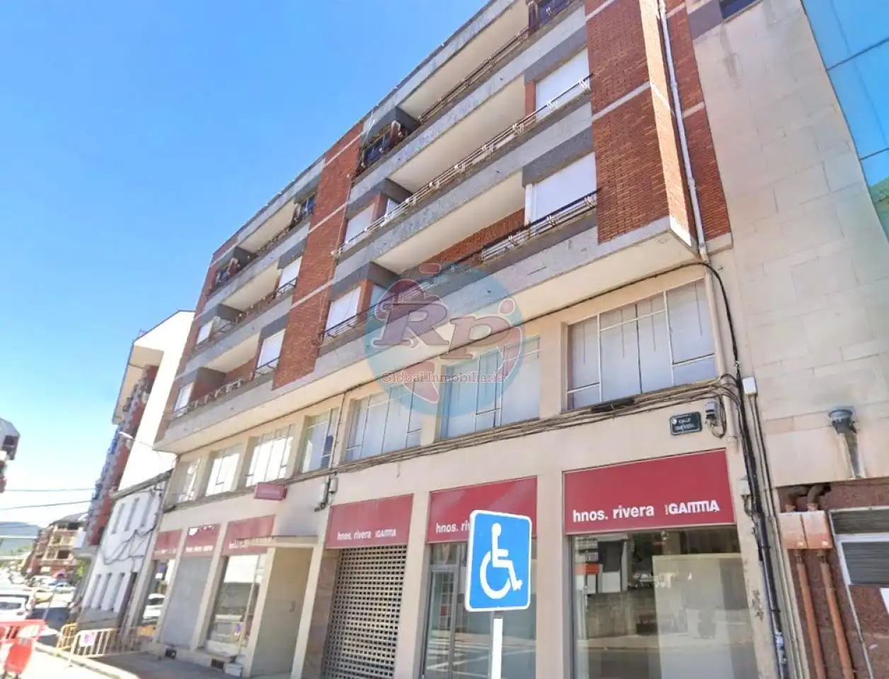 Exterior view of Flat for sale in Bembibre  with Parquet flooring and Terrace