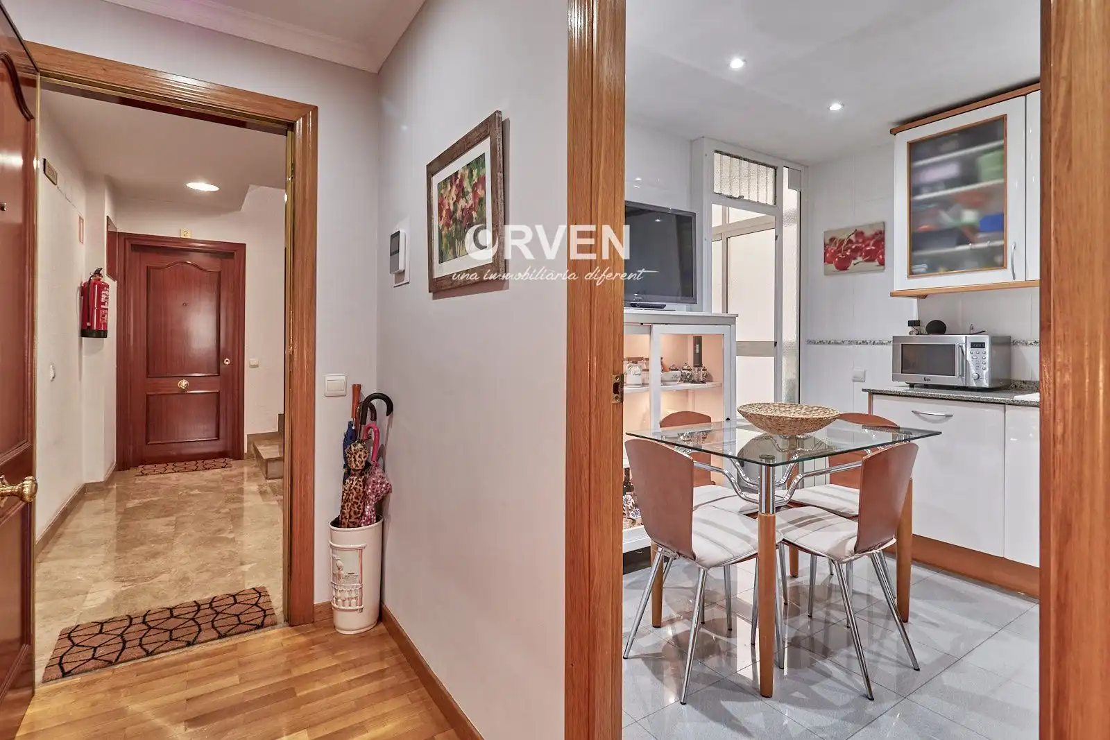 Wohnung zum Verkauf in L'Hospitalet de Llobregat mit Klimaanlage, Heizung und Terrasse