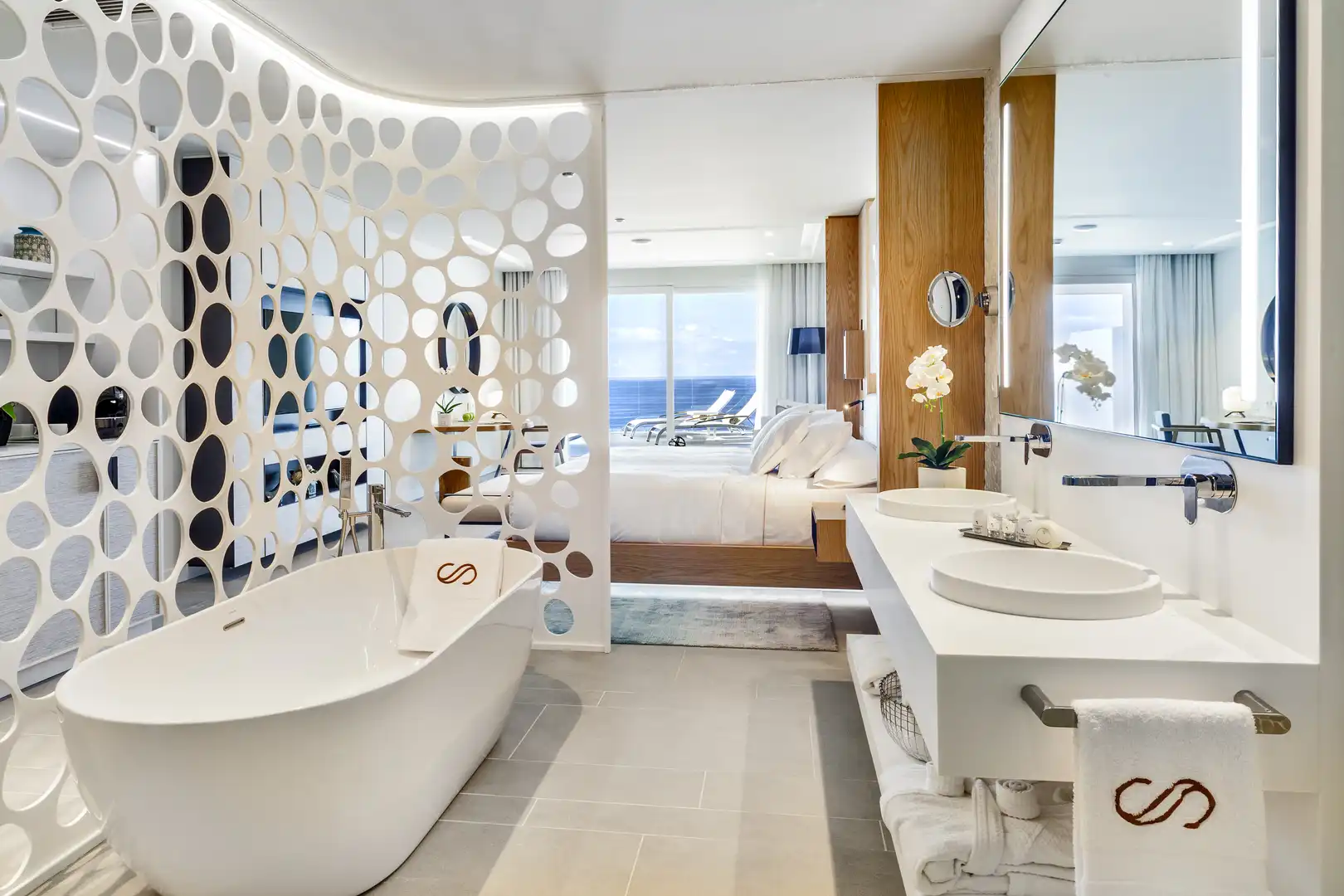 Badezimmer von Wohnungen zum Verkauf in Adeje mit Klimaanlage, Terrasse und Abstellraum