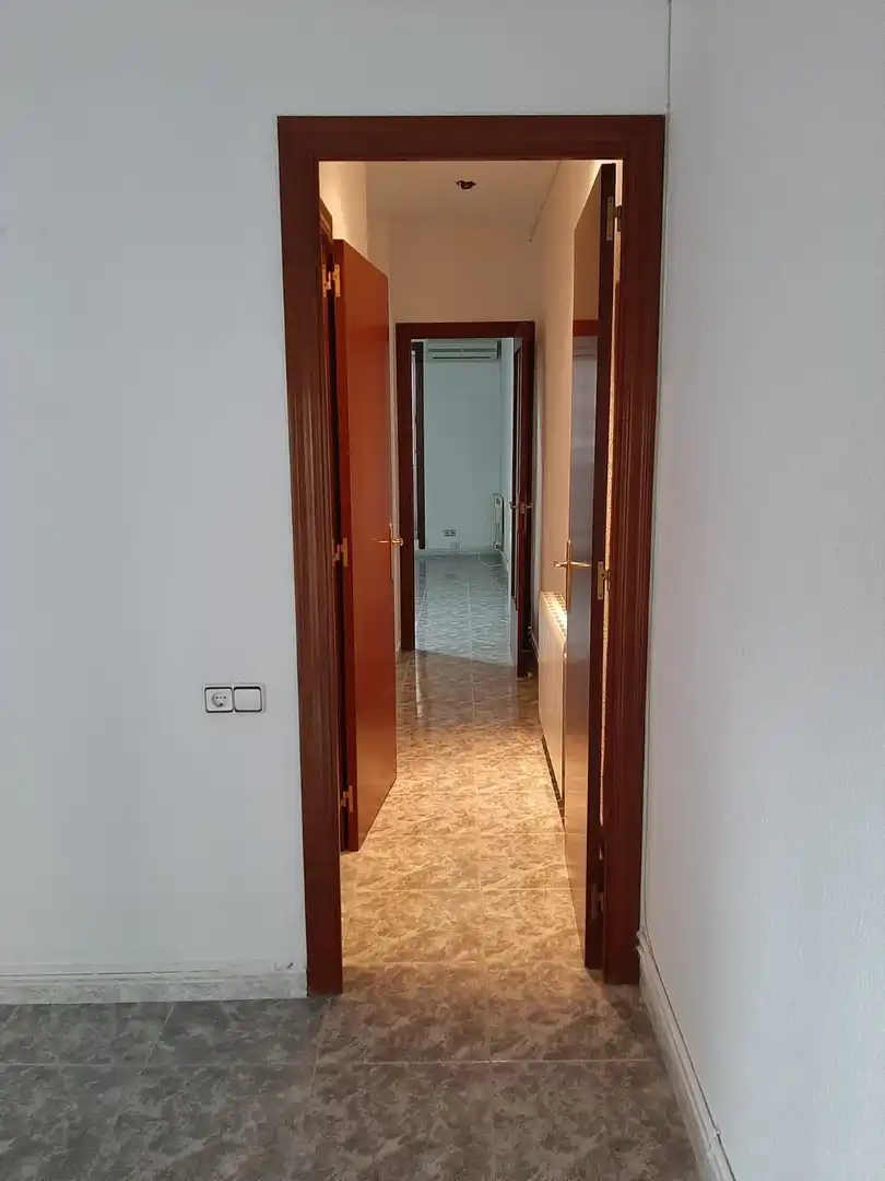 Piso en venta en RUIZ DE PADRON, 45, El Camp de l'Arpa del Clot