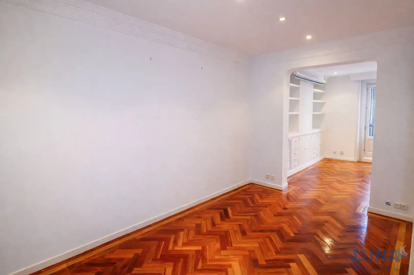 Wohnung zum Verkauf in Madrid mit Klimaanlage, Heizung und Parkett