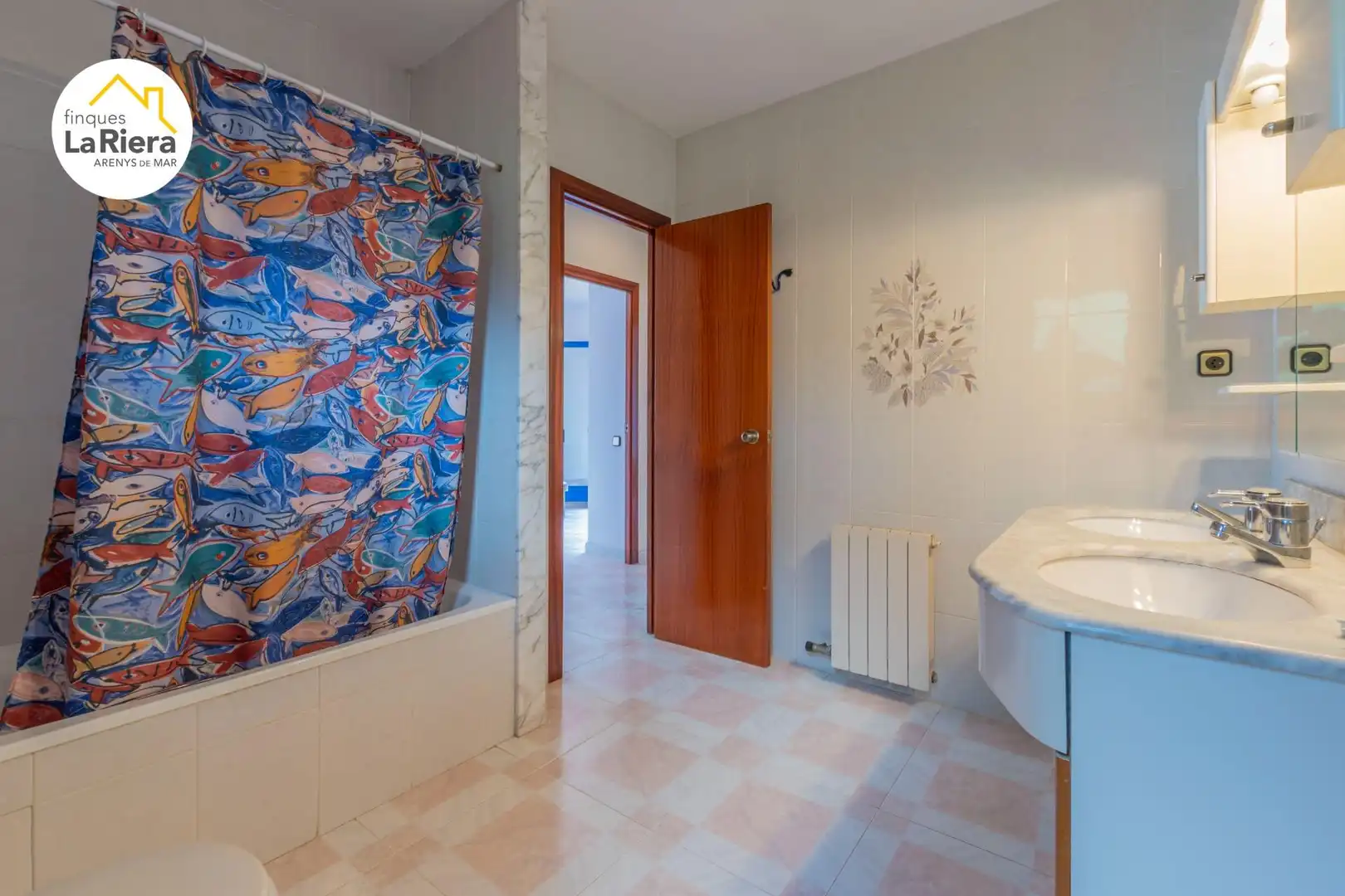 Bany de Casa o xalet en venda en Arenys de Munt amb Calefacció, Jardí privat i Piscina