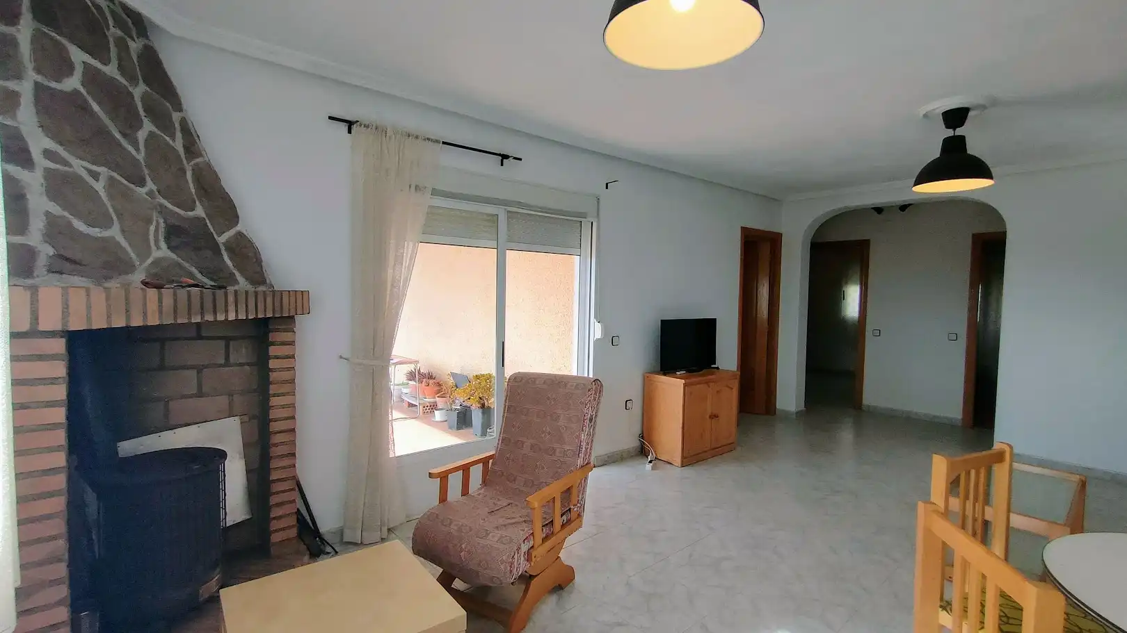 Sala de estar de Casa o chalet en venta en Torrejón del Rey con Aire acondicionado, Calefacción y Jardín privado