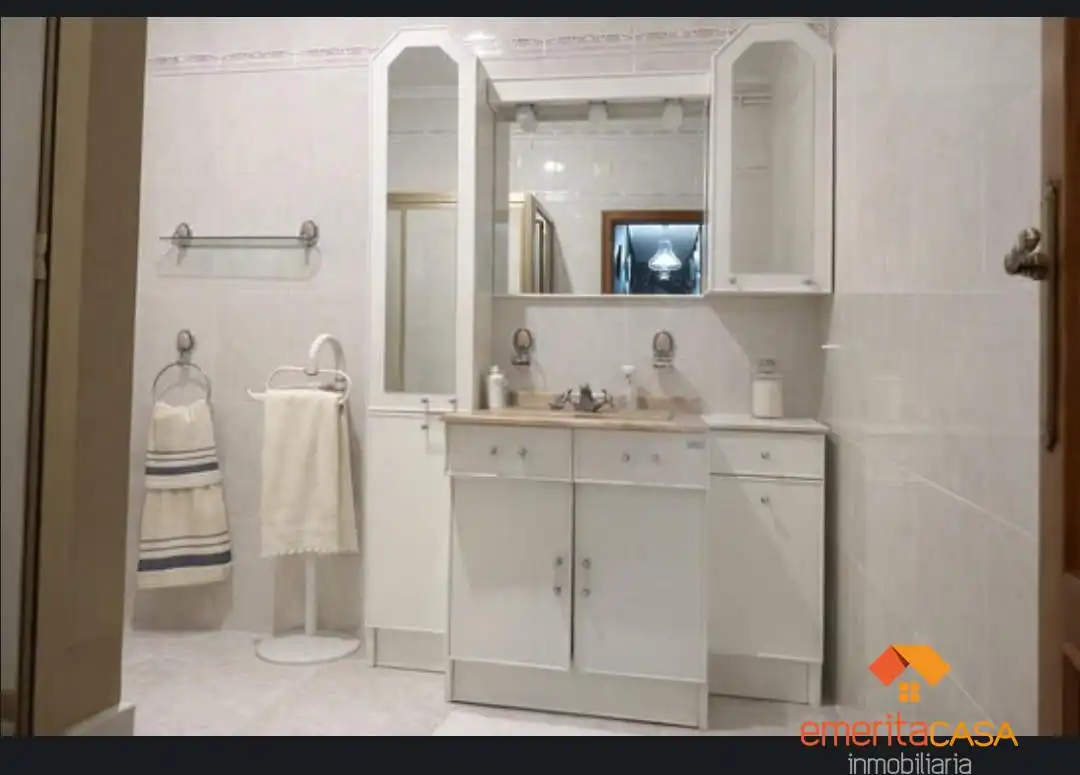 Baño de Piso en venta en Cáceres con Aire acondicionado y Terraza