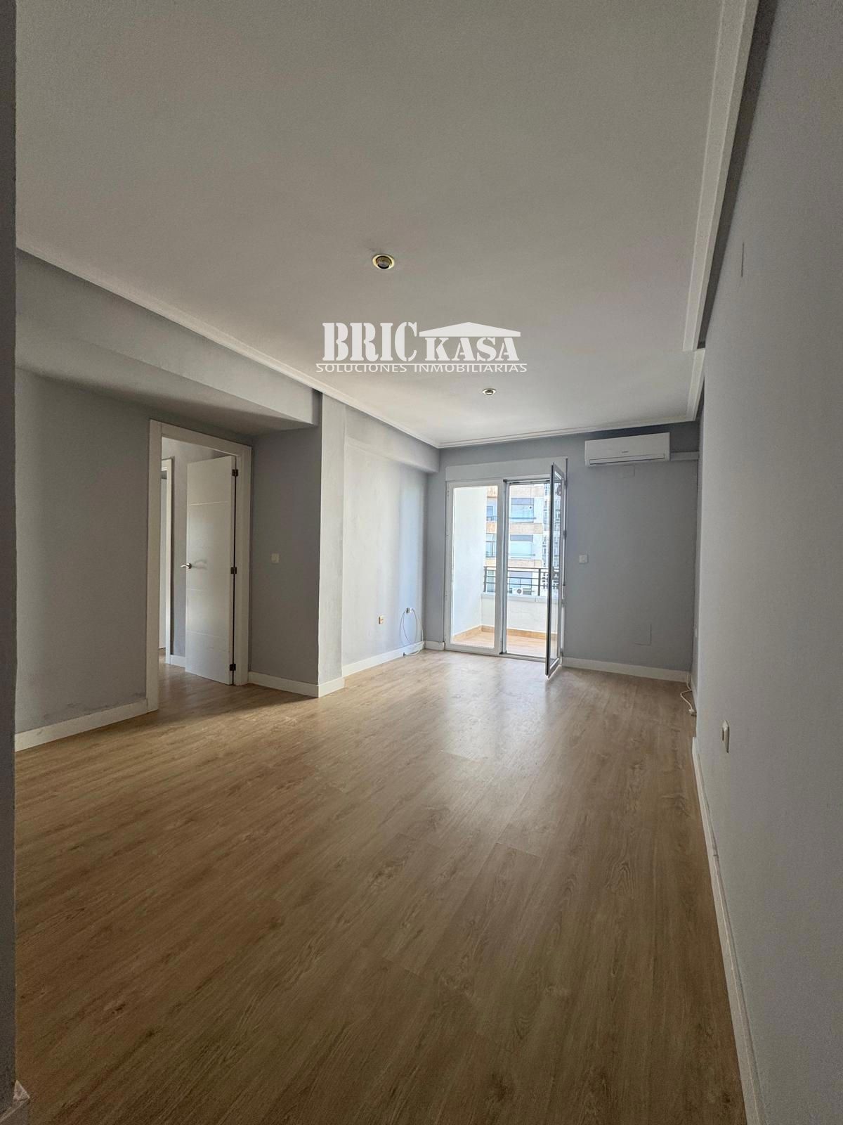 Dormitori de Pis en venda en Cáceres Capital amb Aire condicionat i Terrassa