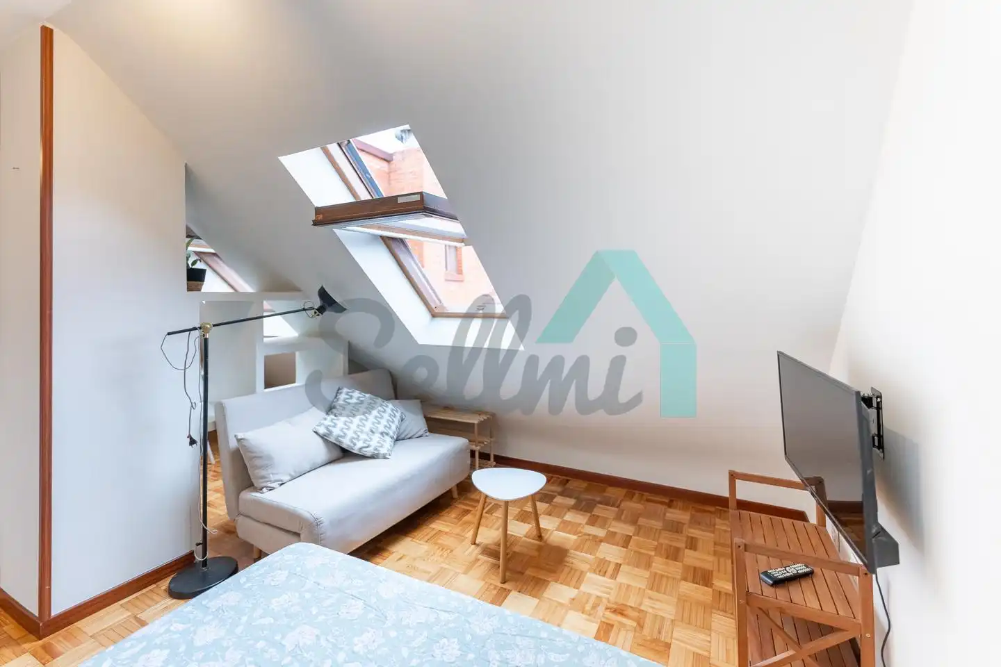 Bedroom of Flat for rent in Oviedo   with Parquet flooring and Furnished