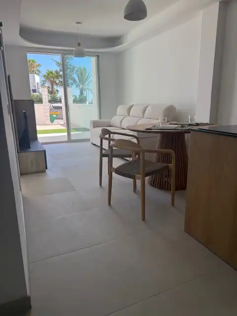 Sala de estar de Piso en venta en Vinaròs con Aire acondicionado, Calefacción y Jardín privado