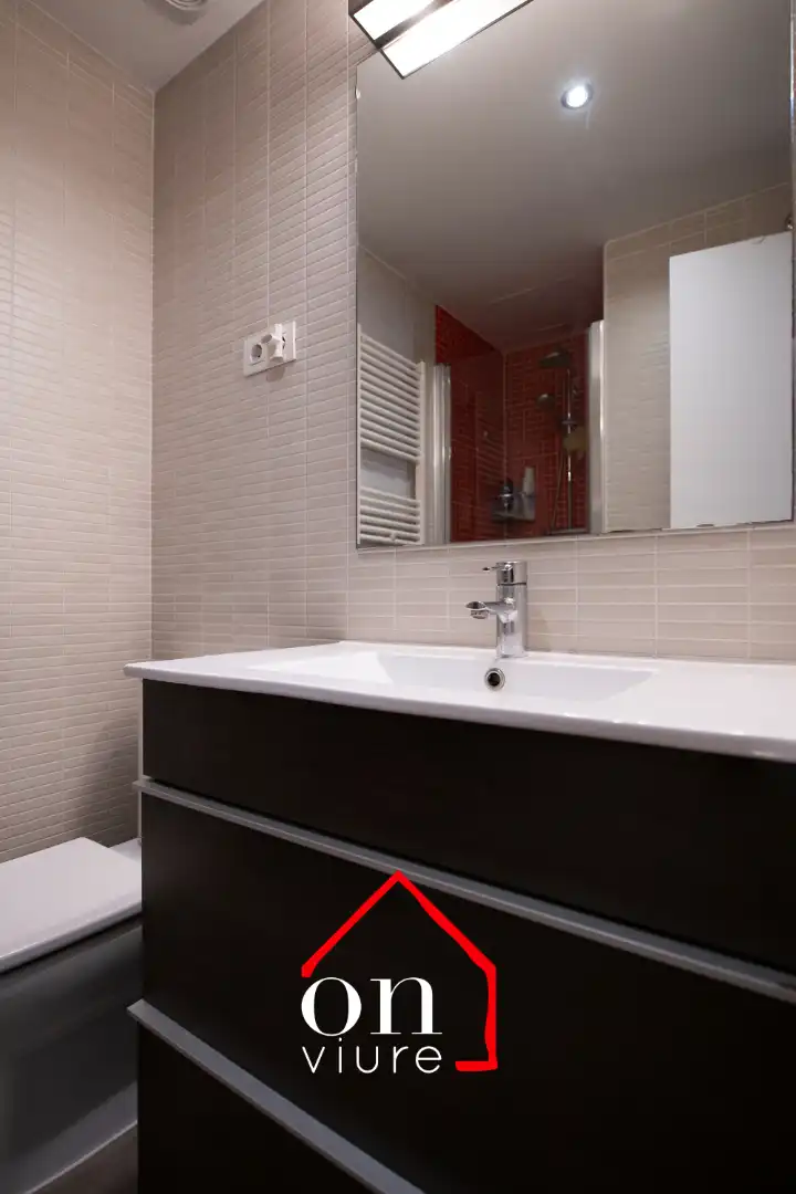 Bathroom of Attic for sale in Sant Cugat del Vallès  with Air Conditioner, Heating and Parquet flooring