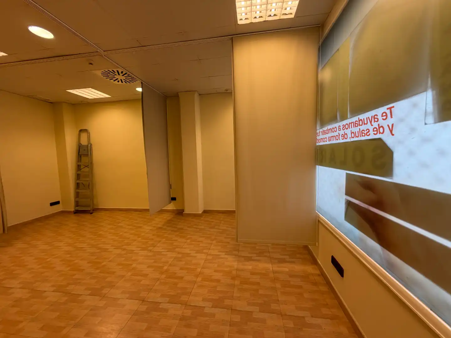 Local de alquiler en Granollers con Aire acondicionado y Alarma