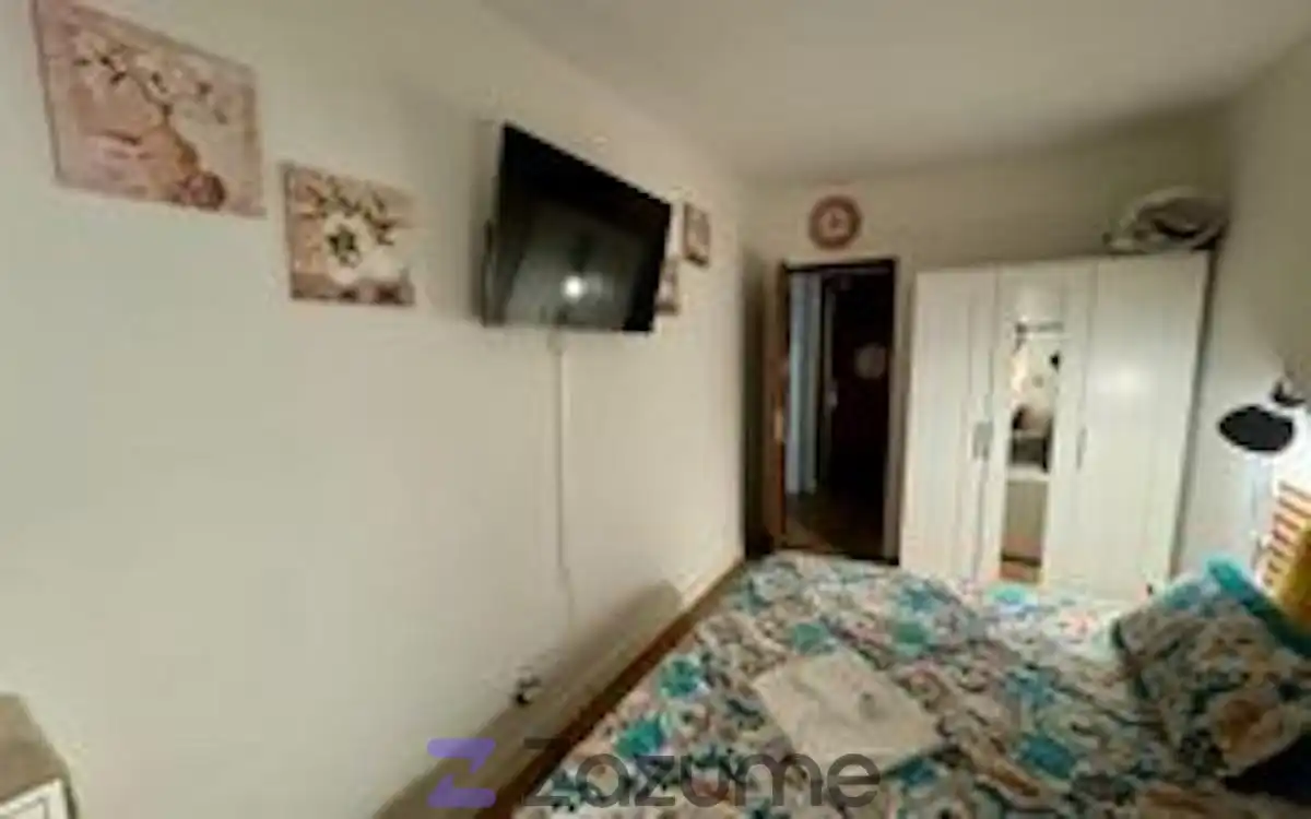 Room in C. Empleo Juvenil, Orcasitas