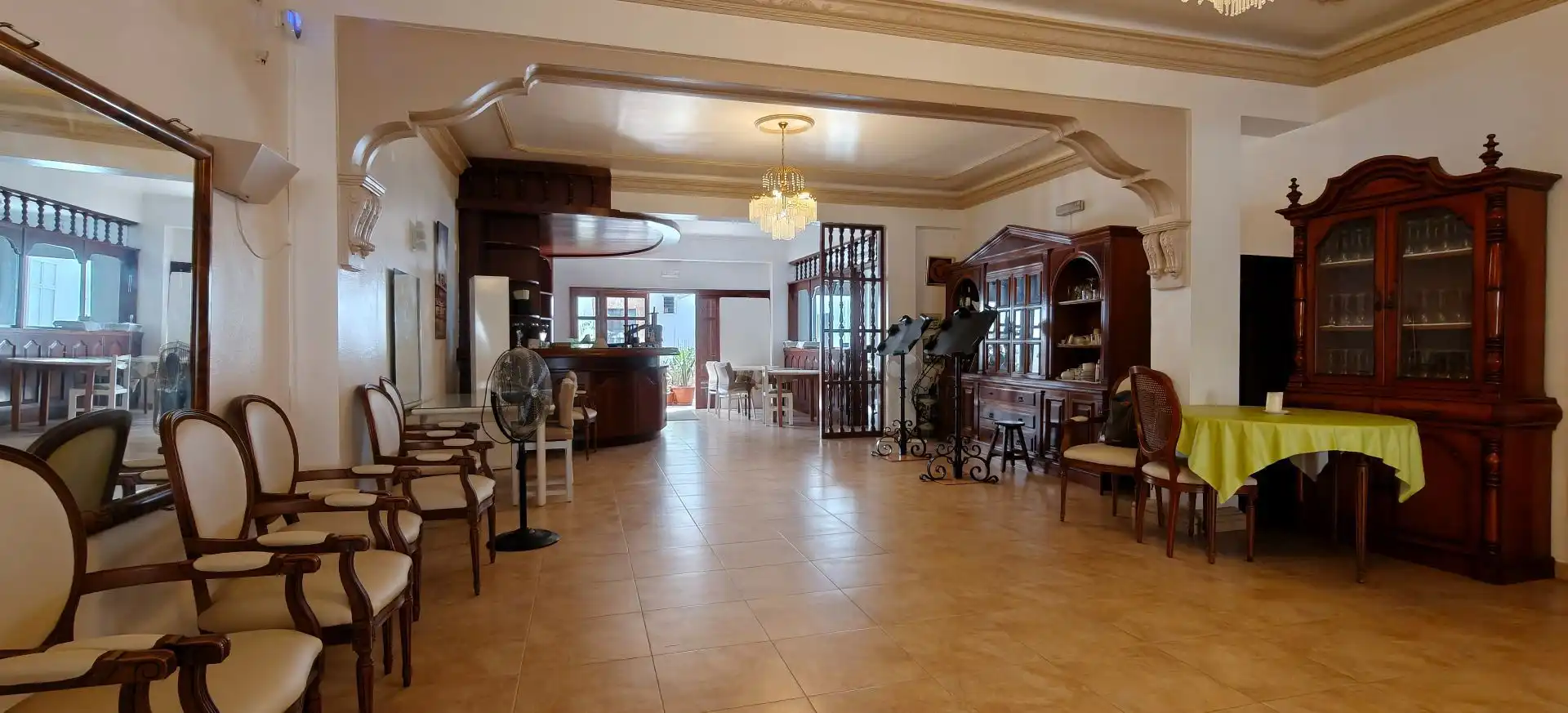 Commercial properties for sale in Manacor  with Air Conditioner and Furnished