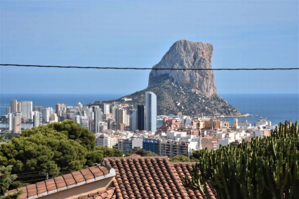 Exterior view of House or chalet for sale in Calpe / Calp  with Air Conditioner, Heating and Private garden