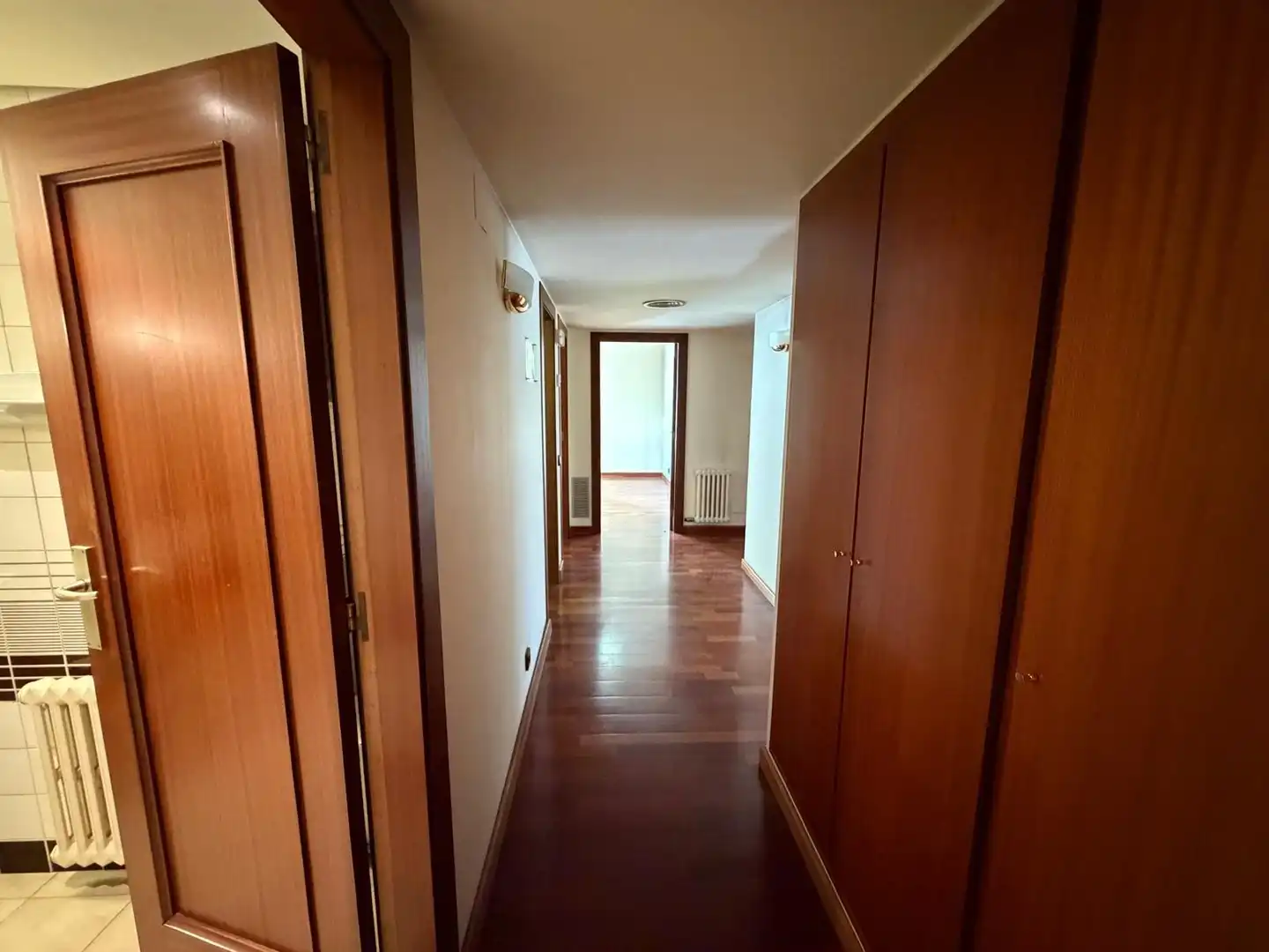 Office for rent in Girona  with Air Conditioner and Heating