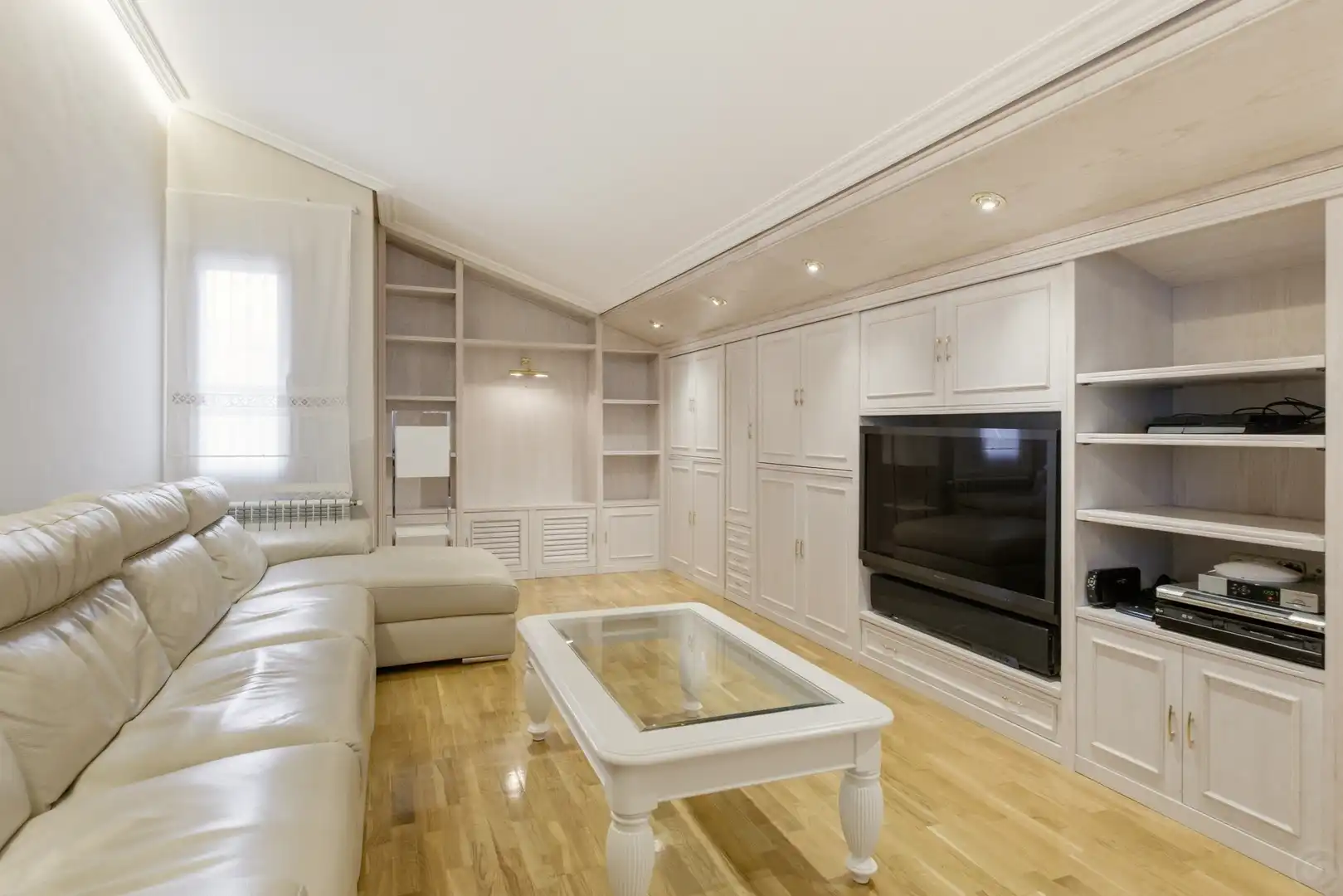 Living room of Duplexes for sale in Girona  with Air Conditioner, Heating and Terrace