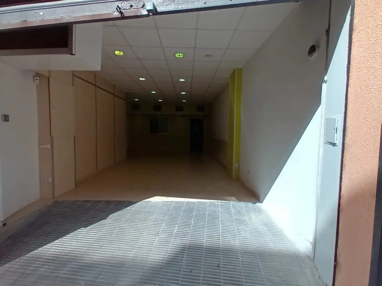 Business premises for sale in Cerdanyola, imagen 2