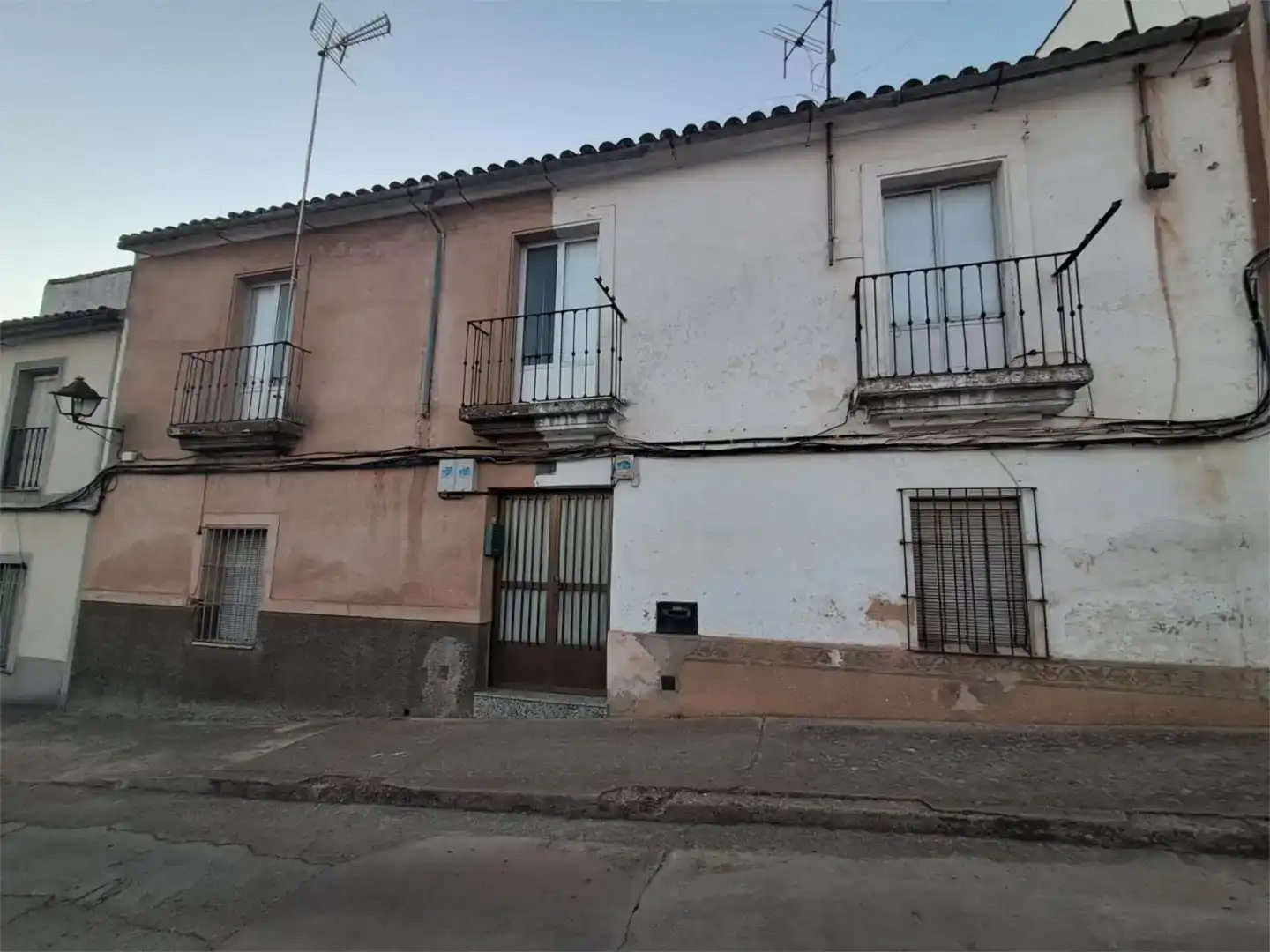 Vista exterior de Piso en venta en Alburquerque