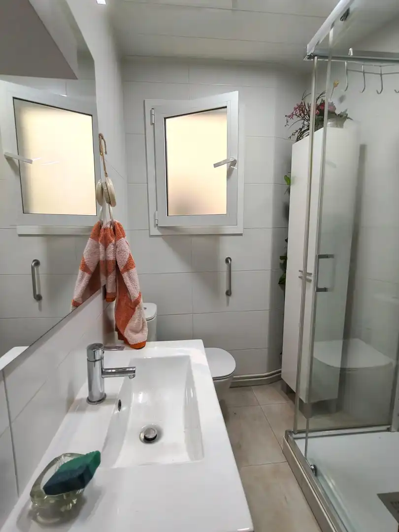 Bathroom of Flat for sale in Mollet del Vallès  with Heating, Parquet flooring and Balcony