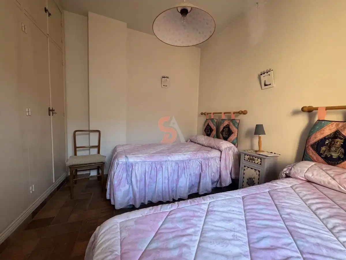 Habitación de Casa o chalet en venta en Alcazarén con Calefacción, Terraza y Trastero