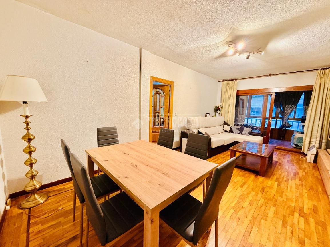 Comedor de Piso en venta en Medina del Campo con Calefacción