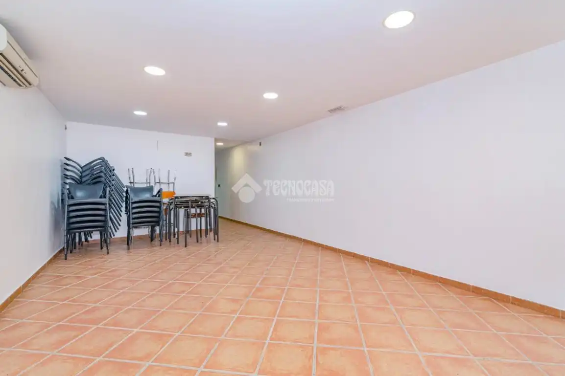 Casa adosada en venta en Loja con Trastero