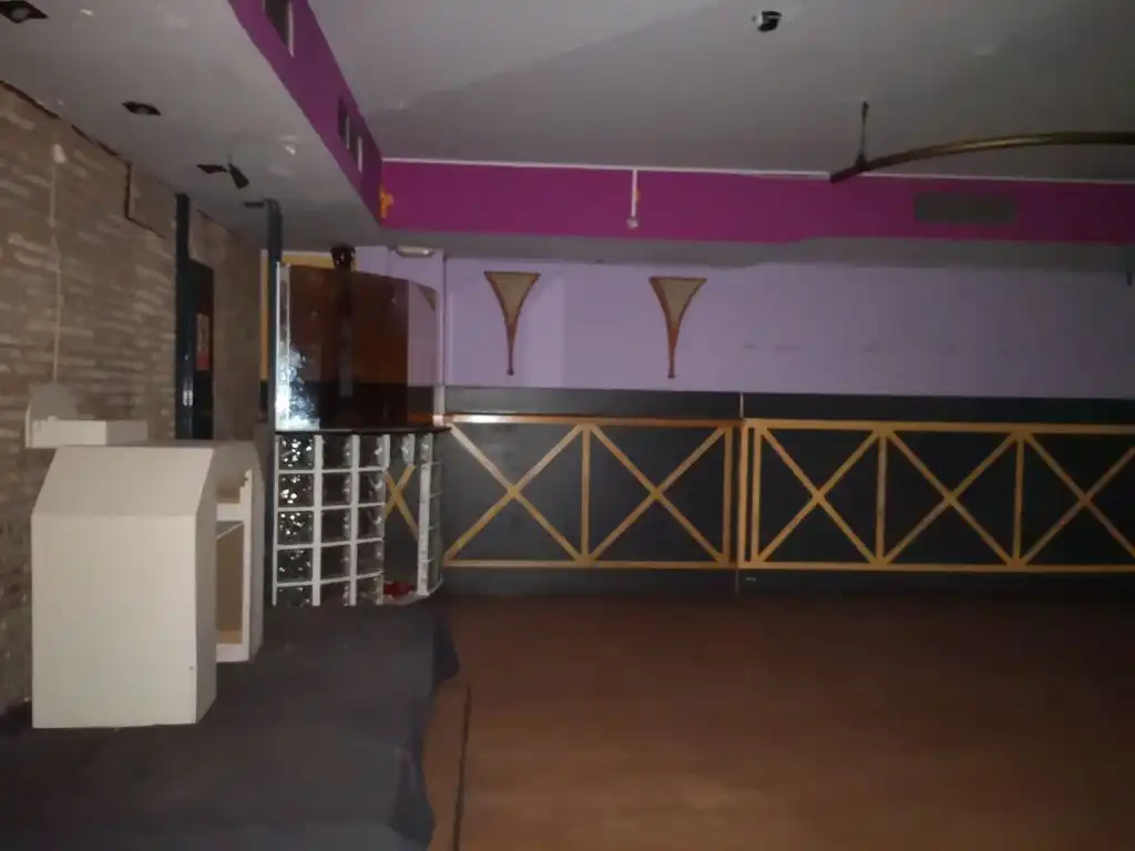Local comercial en venta en Poniente-Sur, imagen 2