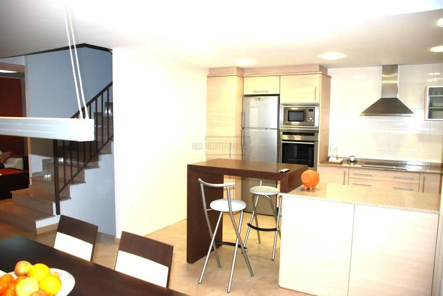 Küche von Einfamilien-Reihenhaus zum Verkauf in Gandia mit Klimaanlage, Terrasse und Abstellraum