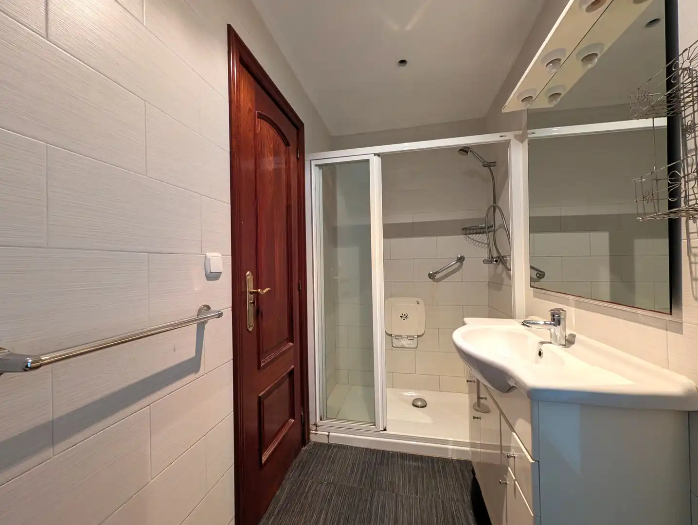 Bathroom of Flat for sale in Lasarte-Oria  with Terrace