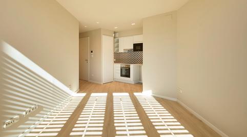 Foto 2 de Pis de lloguer a Carrer de València, 595, El Camp de l'Arpa del Clot, Barcelona