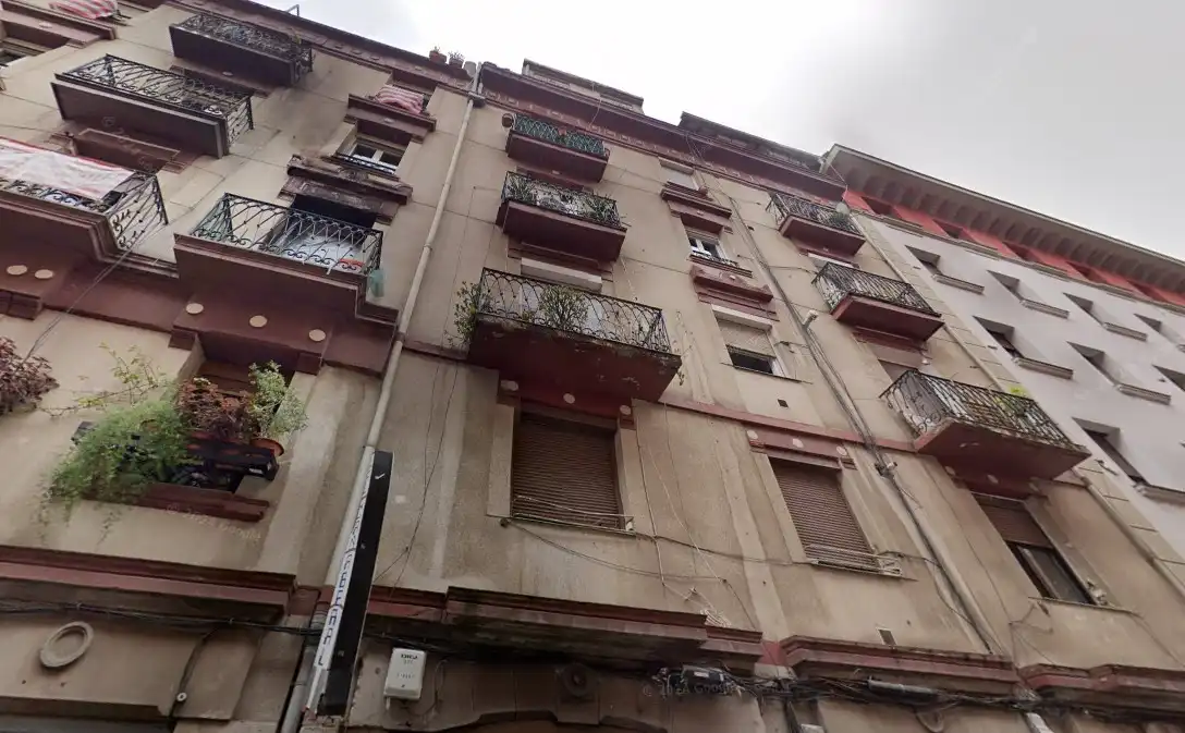 Vista exterior de Estudio en venta en Bilbao 