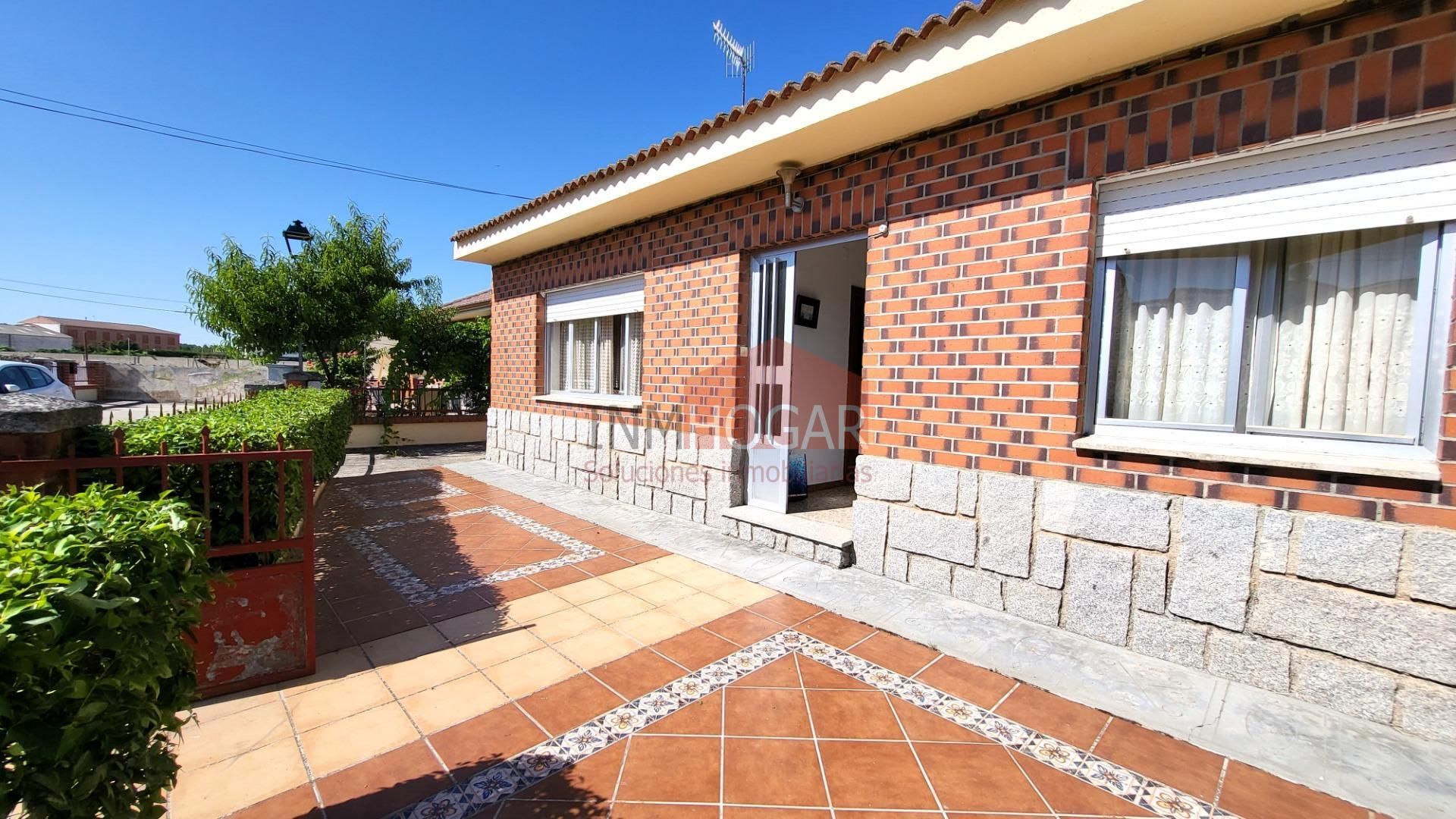 Vista exterior de Casa o xalet en venda en Fontiveros