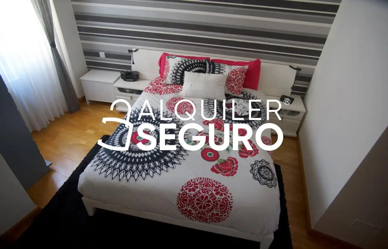 Habitación de Piso de alquiler en Valladolid con Calefacción y Amueblado
