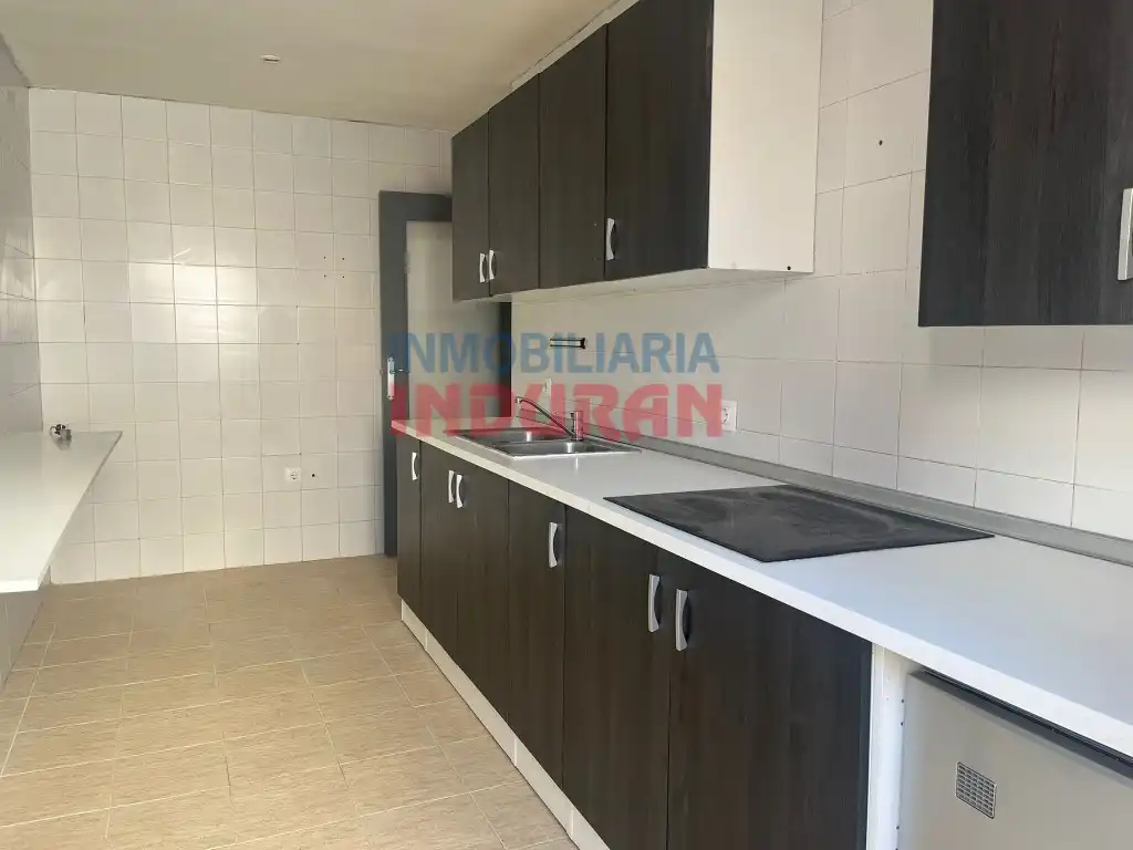 Cuina de Casa adosada en venda en Peraleda de la Mata
