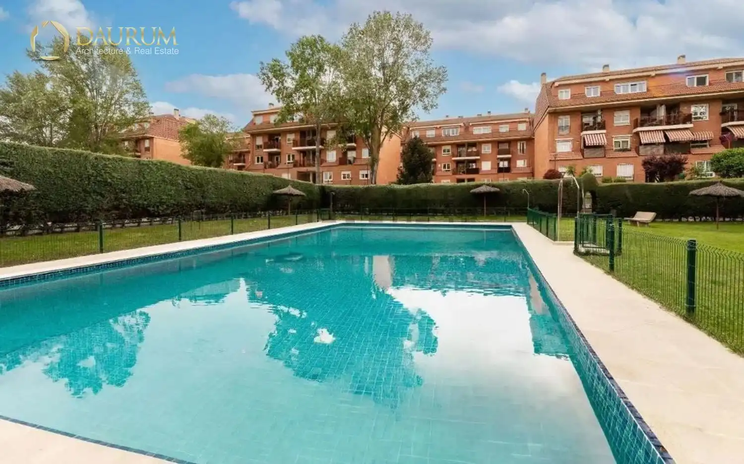 Piscina de Piso en venta en Las Rozas de Madrid con Aire acondicionado, Calefacción y Terraza
