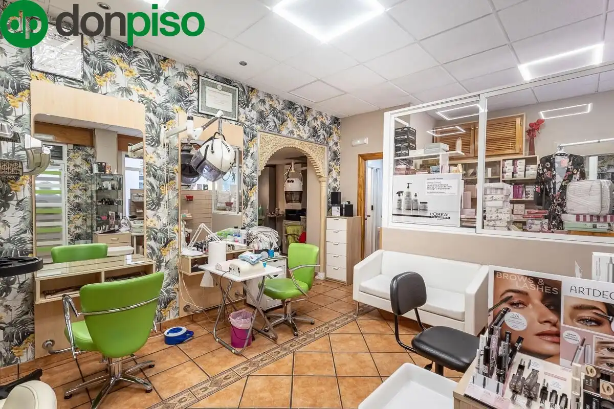 Local comercial en venda a Calle de San Juan de Letrán, imagen 2