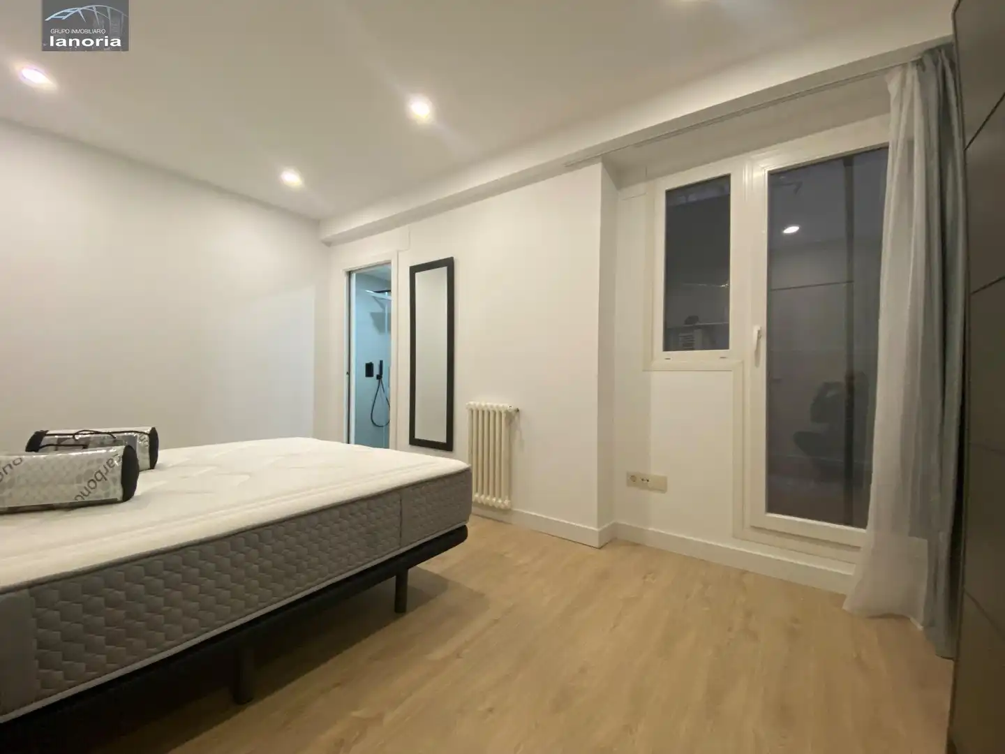 Dormitori de Apartament de lloguer en Albacete amb Aire condicionat, Calefacció i Moblat