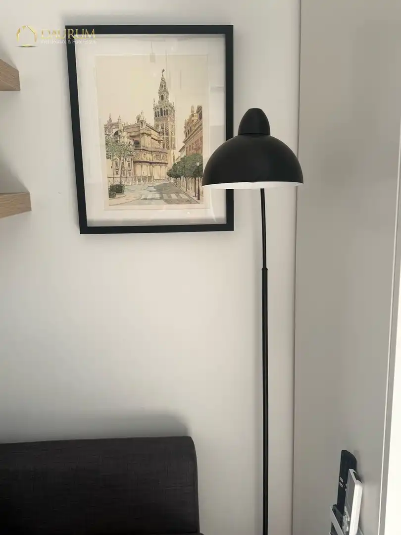 Vista exterior de Apartamento en venta en Sevilla con Aire acondicionado, Calefacción y Amueblado