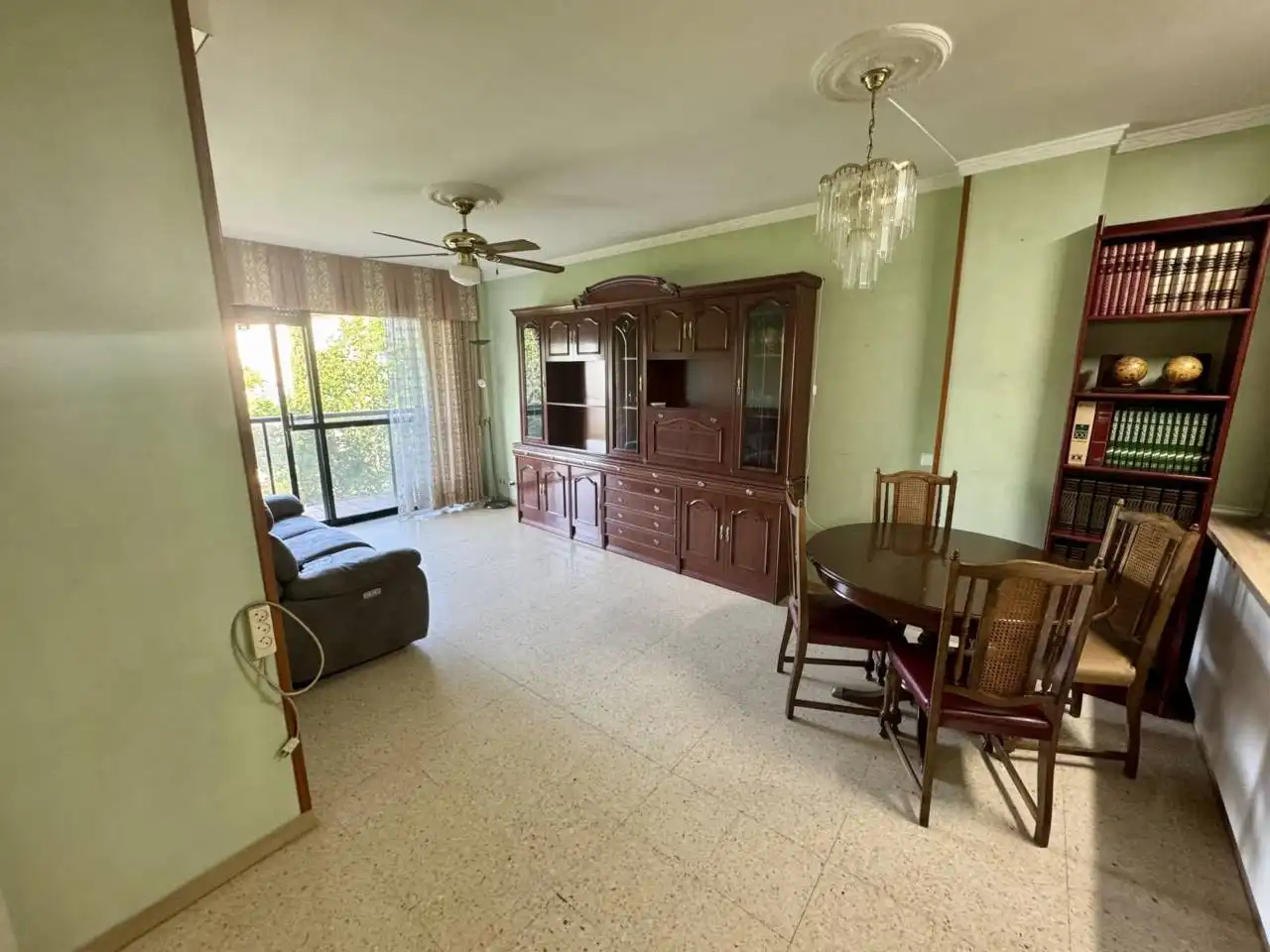 Sala de estar de Piso en venta en Cerdanyola del Vallès con Calefacción y Terraza