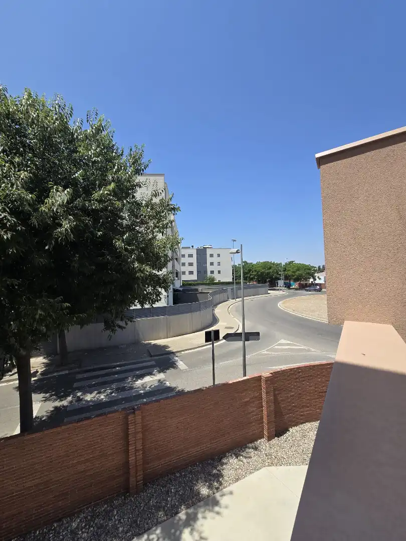 Exterior view of Flat for share in Lleida  with Air Conditioner, Heating and Terrace