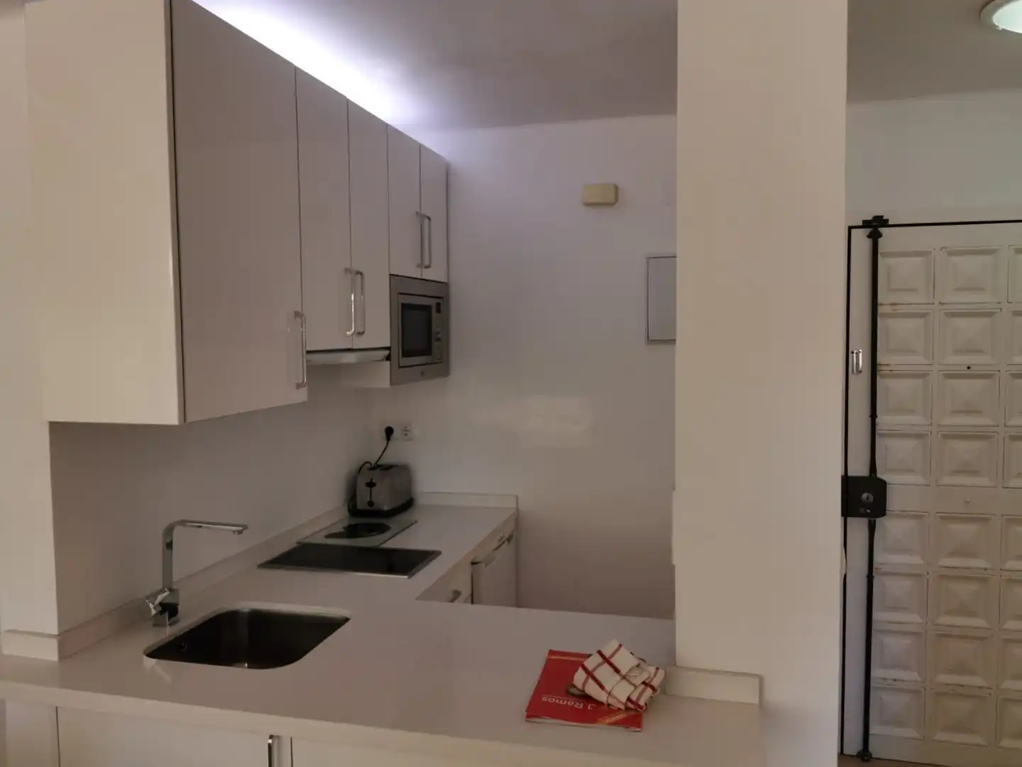 Cuina de Apartament en venda en Algarrobo amb Moblat